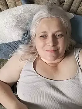 NyushaLollipop