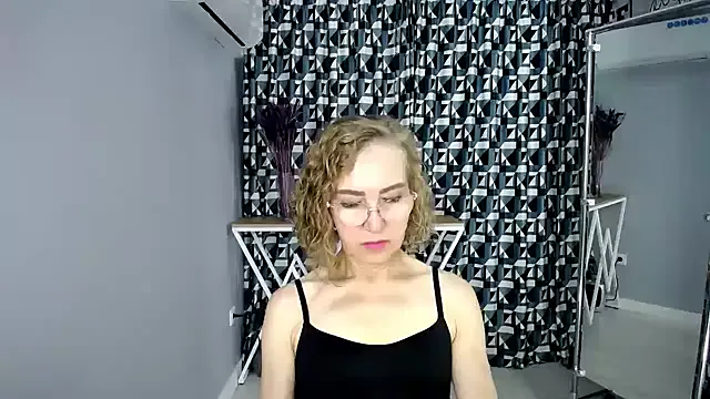 queen_a_n_i